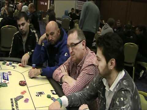 EPT Loutraki: Παρτίδα από τη Day 1b