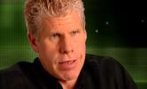 O Ron Perlman 